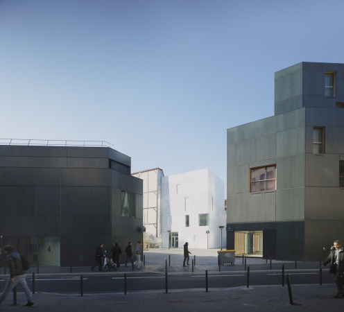 Avenier Cornejo, Paris, Frankreich, France, Kindergarten, creche, Kinder, children, 20 arrondissement, Frequel Fontarabie, Fassade, facade, Metall, Perforation, Licht, light, metal, perforated metal, Garten, garden, Terrasse