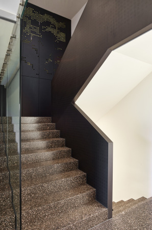 St. Magdalena, Sdtirol, dworschak mhlbachler architekten, Landschaft, landscape, Wohnhaus, wohnen, house, Steilhang, Hang, slope, Garten, garden, Pavillon, Glas, Glaspavillon, pavilion, glass, Fassade, facade, Vorhang