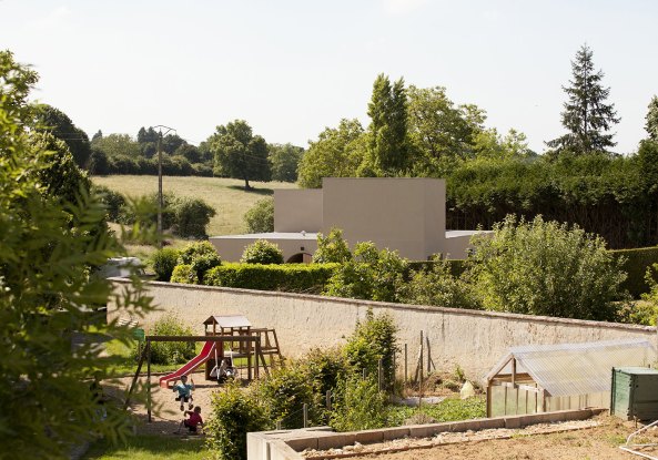 Clement Guillaume; Boidot & Robin architectes; Gemeindesaal; Saint Pierre des Bois; Elsass; helles Haus, Kuben im Dorf; fumoir; Neubau; Frankreich