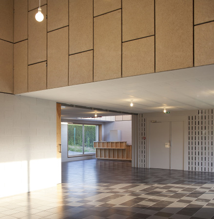 Clement Guillaume; Boidot & Robin architectes; Gemeindesaal; Saint Pierre des Bois; Elsass; helles Haus, Kuben im Dorf; fumoir; Neubau; Frankreich