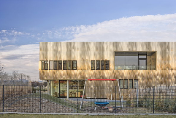 2014, 2012, JSWD, Architektur, St�dtebau, Essen, Quartier, Chaix & Morel, Bauabschnitt, Thyssen Krupp, Campus, St�dtebau, Stadt, B�ro, Verwaltung, Westflanke, Miniapolis, Westflanke, Typologie, Konferenzzentrum, Gussstahlfabrik, Geb�udefl�gel, Deutsches Rotes Kreuz, Headquarter, Corporate Architecture. Stahl, Metall, Aluminium, Loggia, Kinder, Kindertagesst�tte, Stadtumbau, urban renewal, industrial area, Atrium, Gussstahlfabrik, 1818, JSWD Architekten, Essen, K�ln, 45143