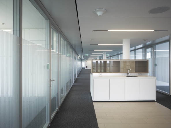 2014, 2012, JSWD, Architektur, St�dtebau, Essen, Quartier, Chaix & Morel, Bauabschnitt, Thyssen Krupp, Campus, St�dtebau, Stadt, B�ro, Verwaltung, Westflanke, Miniapolis, Westflanke, Typologie, Konferenzzentrum, Gussstahlfabrik, Geb�udefl�gel, Deutsches Rotes Kreuz, Headquarter, Corporate Architecture. Stahl, Metall, Aluminium, Loggia, Kinder, Kindertagesst�tte, Stadtumbau, urban renewal, industrial area, Atrium, Gussstahlfabrik, 1818, JSWD Architekten, Essen, K�ln, 45143