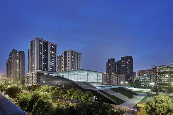 CSWADI; SanWaYao; community sports facility; Neubau; Sportkomplex;China Southwest Architectural Design and Research Institute; China; Chengdu; DongYuan; Sportzentrum; Rampe; Multifunktionshalle