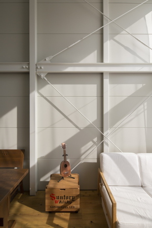 Minih�user, Architektur, Stadt, Tokio, Japan, 2014, 2015, Kleinod, small houses, japanese, architecture, smart, Einfamilienhaus, Kakko House, Neubau, Osaka city, Yoshihiro Yamamoto, Residence, Yoshihide Isomoto, Galvanized Steel Sheet, verzinkter Stahl, Stahlkonstruktion, Osaka Prefecture University, Kyoto Institute of Technology, narrow house, schmales Haus, durchl�ssig, luftig, leichte Konstruktion, Asahi-ku, Stadtteil, Hafenstadt, Metall, Glas, glass, Keishiro Yamada