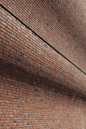 Fassade, facade, Brick, Backstein, Sporthalle, sportscentre, tradtional building materials, traditionelle Baumaterialien, Monolith, monolith, opak, opaque