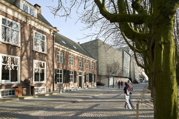UNStudio, Theater, Den Bosch, s-Hertogenbosch, Niederlande, Theater, Wettbewerb, competition, Neubau, Ben van Berkel, Marc Bolsius, Theatre, 2014, St. John, Netherlands, Entwurf, Abstimmung, people's vote, Parade Square, vertikales Foyer, vertical foyer, new design, finalists, brick, Schauspiel, theatre, Paradezaal, construction, Realisierung, 5211, Parade 23, Theater aan de Parade