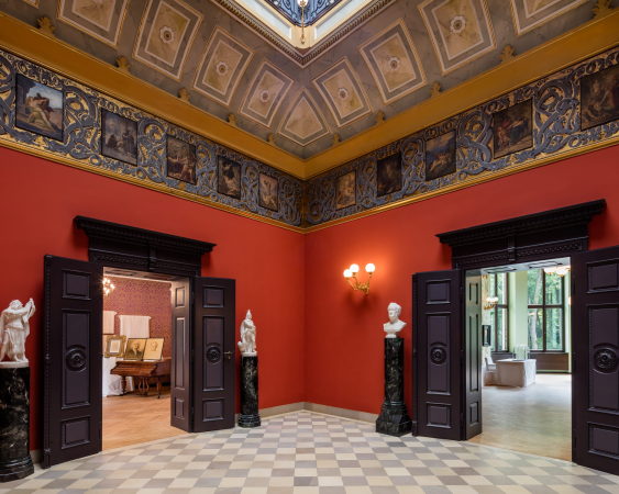 Bayreuth, 2015, Volker Staab, H.G. Merz, Neubau, Umbau, Erweiterung, Renovierung, Richard Wagner, Museum, Glaskasten, Villa Wahnfried, Grner Hgel, Bayreuther Hofgarten, Iris Wagner, Caf, Foyer, Dauerausstellung, Sonderausstellung, Prsentation, Erffnung, feierlich, Iris Wagner, Cosima, museumsgestalter, Deutschland, Germany, composer, Komponist, extension, renovation, glass, garden, park, Garten, HG Merz, Staab Architekten, architecture,