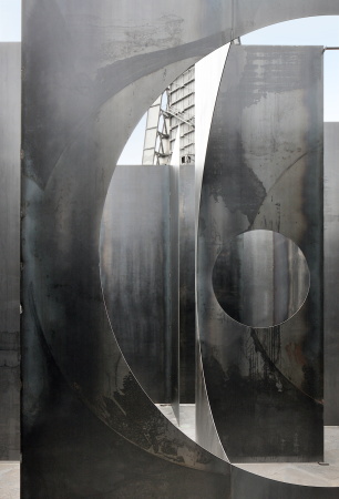 Stahl, steel, Genk, Belgium, C.Mine, Pieterjan Gijs, Arnout van Vaerenbergh, Labyrint, labyrinth, art installation, Kunstinstallation