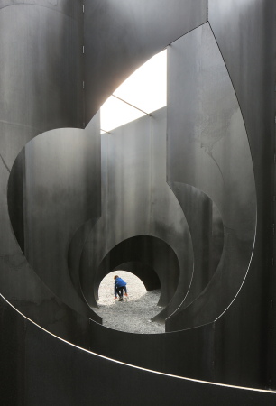 Stahl, steel, Genk, Belgium, C.Mine, Pieterjan Gijs, Arnout van Vaerenbergh, Labyrint, labyrinth, art installation, Kunstinstallation