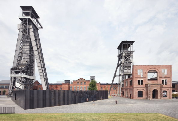 Stahl, steel, Genk, Belgium, C.Mine, Pieterjan Gijs, Arnout van Vaerenbergh, Labyrint, labyrinth, art installation, Kunstinstallation