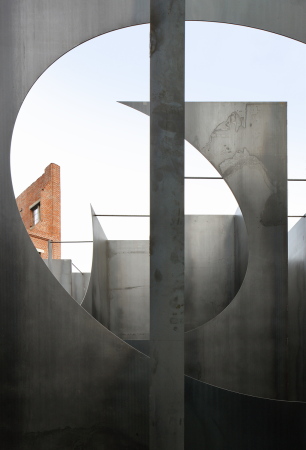 Stahl, steel, Genk, Belgium, C.Mine, Pieterjan Gijs, Arnout van Vaerenbergh, Labyrint, labyrinth, art installation, Kunstinstallation