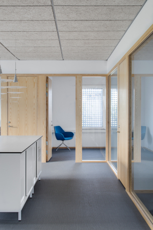 titan coated, metal sheet, Metallplatten, Metallhlle, Titanium, perforiert, Perforierung, Blau, Anstrich, Kontrast, contrast, color, Fassade, facade,commercial area, Gewerbegebiet, Lund, Schweden, Byggom office, Brogebude, Johan Sundberg, Blasberg Andreasson Arkitekter