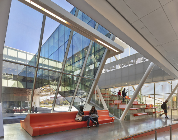 Mac Lennan Jaunkalns Miller Architects; MJMA; Toronto; Centennial College Ashtonbee Campus Library; Student Hub; Campuserweiterung; Neubau; Brckegebude; Bibliothek; Studentenzentrum; Kanada; Shai Gil