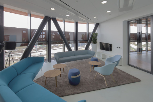 utrecht, infrastuktur, verkehrsleitzentrale, verkehrszentrale, neubau, konstruktion, stahl, corten-stahl, lamellen, fassade, eisenbahn, bahn, ingenieure, architekten, niederlande, de Jong, Gortemaker, Algra