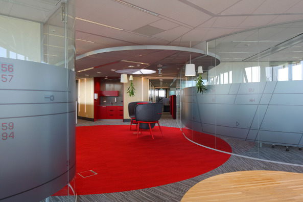 utrecht, infrastuktur, verkehrsleitzentrale, verkehrszentrale, neubau, konstruktion, stahl, corten-stahl, lamellen, fassade, eisenbahn, bahn, ingenieure, architekten, niederlande, de Jong, Gortemaker, Algra