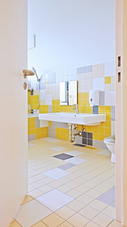 Kita, N�rnberg, Kindergarten, Kindertagesst�tte, Umbau, Neubau, Umnutzung, Parkhaus, Parkdeck, parking, remodeling, redesign, renovation, kids, Nuremberg, conversion, parking garage, on top, Dach, Autos, Beton, Siebziger, S�dstadt, Musikhaus Klier, Erdgeschoss, Klaudia Schreiner, Bayerisches Roten Kreuz, querw�rts Fotodesign, Andreas Klier, 2015, Fertigstellung, Wolke 10