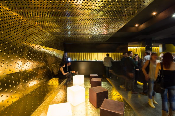 VAILLO+IRIGARAY, vaillo, irigaray, architects, spanien, baskenland, pamplona, diako, disco, diskothek, gold, golden, navarra, Rub�n P�rez Besc�s, ruben, perez, bescos