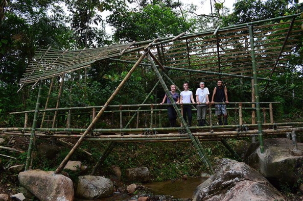 amazonas, kakao, htte, kakao-htte, studenprojekt, nachhaltiges bauen, equador, con lo que hay, ensusitio arq, kichwa, neubau, bambus, rattan, komposttoilette, brcke, regenwald