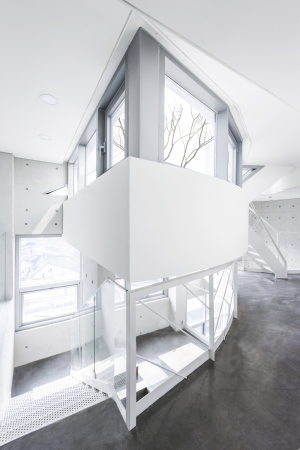 Wohungsbau, house, korea, Korea, Seoul, Archi Fiore, HyoMan Kim, IROJE KHM Architects, Sergio Pirrone, Gyeonggi-do, Restauran, Shop, Bro, Wohnen, Expressionismus, expresionistisch, expressive, Hinrich Baller, Inken Baller, Neubau, 2015, korean architecture, Stadthaus, Balkone, Terrassen,
