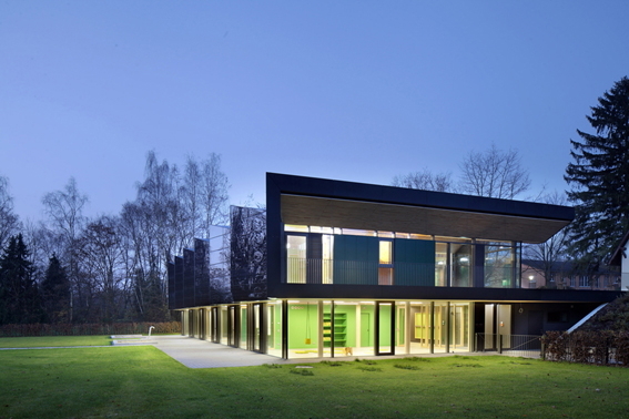 marburg, kita, +e, kindergarten, kindertagessttte, opus, neubau, faltung, passivhaus, plusenergiehaus, vitosareal, vitos, park, wald, grn, photovoltaik, Eibe Snnecken