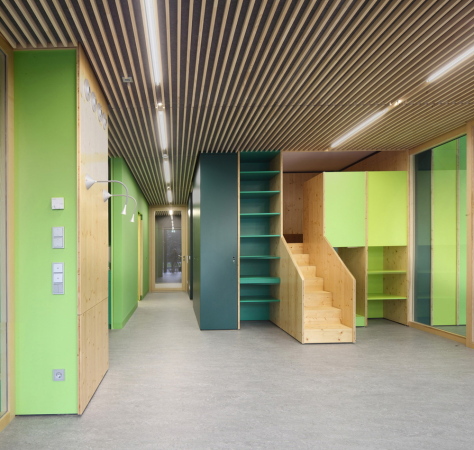 marburg, kita, +e, kindergarten, kindertagessttte, opus, neubau, faltung, passivhaus, plusenergiehaus, vitosareal, vitos, park, wald, grn, photovoltaik, Eibe Snnecken