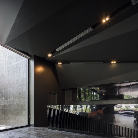 Aluminium, Fassade, gr�ne Rampe, green ramp, concrete, Beton, Thailand, Office AT, petrol, �l �lf�rderung, Nordthailand, PTTEP, staatliches Unternehmen, Lamellen, Atrium, architectural symbolism, Symbolik