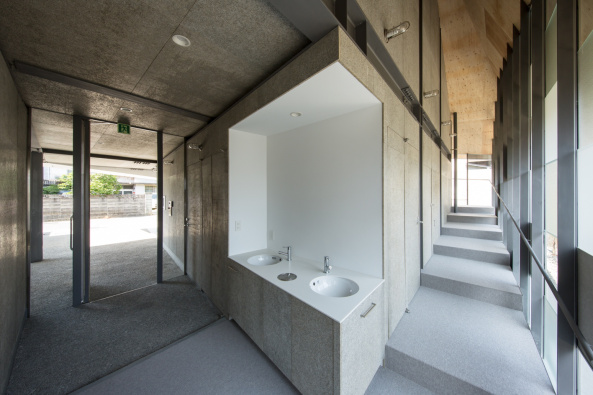 Stahl, steel, wood woll, Holzwolle, staircase, Treppe, Dach, Mansarddach, Tokushima, Japan, y+M design office Co, Kobe, Balett, dance school