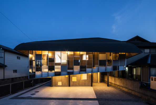 Stahl, steel, wood woll, Holzwolle, staircase, Treppe, Dach, Mansarddach, Tokushima, Japan, y+M design office Co, Kobe, Balett, dance school