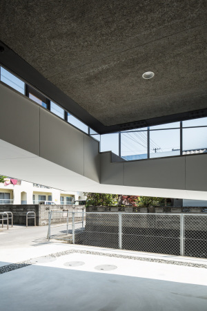 Stahl, steel, wood woll, Holzwolle, staircase, Treppe, Dach, Mansarddach, Tokushima, Japan, y+M design office Co, Kobe, Balett, dance school