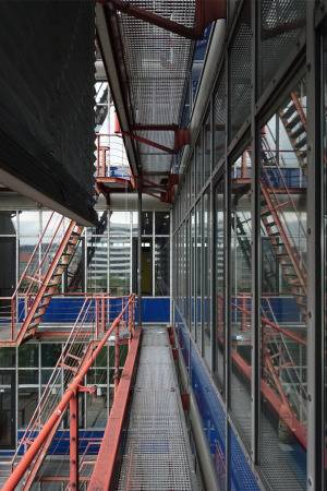 Ein Besuch im Fun Palace der Mathematik; Georg Kohlmaiers komoderne in Berlin; Technische Universitt Berlin; Barna von Sartory; Bredero Betonstein; Sonnenfalle; Schaum und Technik; Sanierung; Abriss; Luise Rellensmann; Stephan Becker; Brohaus; Glashaus; Berlin