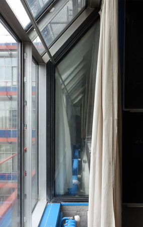 Ein Besuch im Fun Palace der Mathematik; Georg Kohlmaiers komoderne in Berlin; Technische Universitt Berlin; Barna von Sartory; Bredero Betonstein; Sonnenfalle; Schaum und Technik; Sanierung; Abriss; Luise Rellensmann; Stephan Becker; Brohaus; Glashaus; Berlin