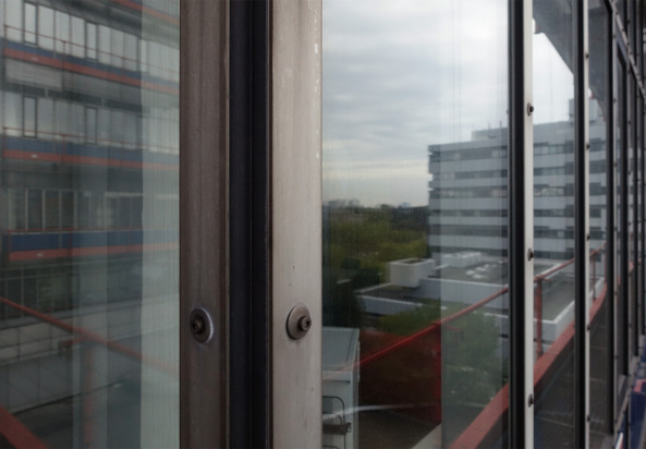 Ein Besuch im Fun Palace der Mathematik; Georg Kohlmaiers komoderne in Berlin; Technische Universitt Berlin; Barna von Sartory; Bredero Betonstein; Sonnenfalle; Schaum und Technik; Sanierung; Abriss; Luise Rellensmann; Stephan Becker; Brohaus; Glashaus; Berlin