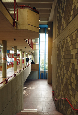 Ein Besuch im Fun Palace der Mathematik; Georg Kohlmaiers komoderne in Berlin; Technische Universitt Berlin; Barna von Sartory; Bredero Betonstein; Sonnenfalle; Schaum und Technik; Sanierung; Abriss; Luise Rellensmann; Stephan Becker; Brohaus; Glashaus; Berlin