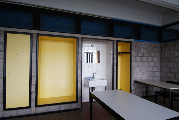 Ein Besuch im Fun Palace der Mathematik; Georg Kohlmaiers komoderne in Berlin; Technische Universitt Berlin; Barna von Sartory; Bredero Betonstein; Sonnenfalle; Schaum und Technik; Sanierung; Abriss; Luise Rellensmann; Stephan Becker; Brohaus; Glashaus; Berlin