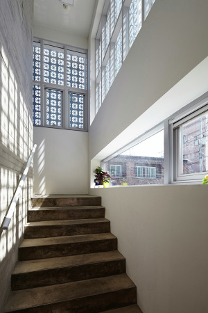 smart architecture; Lotuseffekt; Lotusbl�te; Perforierung; Stahlblech; Korea; Daegu; Lotus House; Neubau; Moon Jung sik