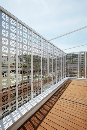 smart architecture; Lotuseffekt; Lotusbl�te; Perforierung; Stahlblech; Korea; Daegu; Lotus House; Neubau; Moon Jung sik