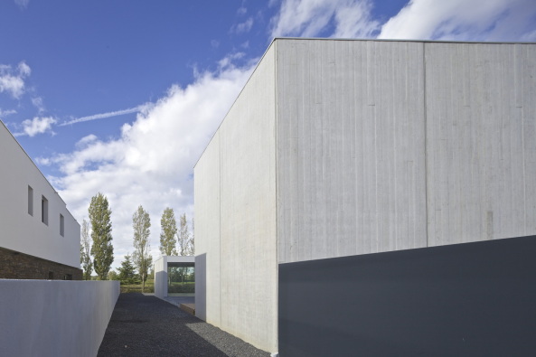 Beton-Pavillon bei Toulouse