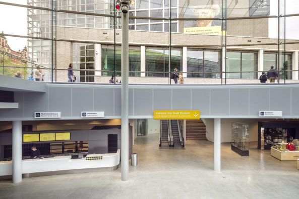 Hans van Heeswijk Architects, 2015, Van Gogh Museum, Vincent Van Gogh, Amsterdam, Netherlands, Painter, Maler, Niederlande, Holland, Neubau, Glas, Stahl, Eingangshalle, Amsterdam Zuid, Kisho Kurokawa, Gerrit Rietveld, Eingangshalle, Untergschoss, basement, connection, Verbindung,