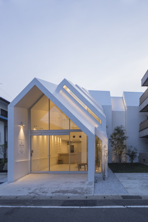 RC, reinforced concrete, Stahlbeton, Chiba, Japan, Klinik, Anbau, Asahichu Clinic, HKL-Studio, Michio Kinochita, Kenichi Shikata, Tokio, Wei, Klinik