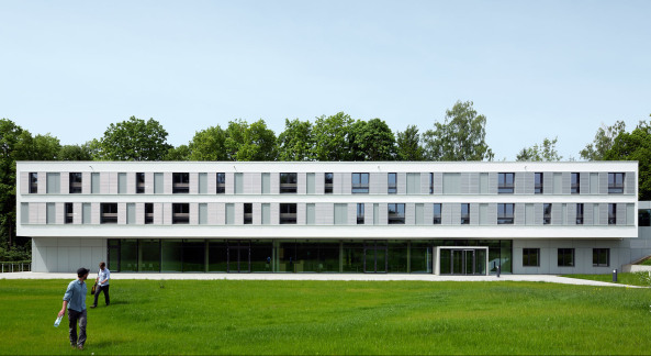 Schlerheim in Lauingen von Schwinde Architekten