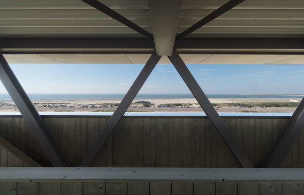 Nachhaltige Materialen, Informationszentrum, Naturerfahrung, Ausstellung, Brouwers Damm, kologie, kosystem, menschliche Kontrolle der Natur, Natur, Restaurant, Turm, Holz, Gezeiten, Nordsee, Grevelingener See, Wassersteuerung, Besucherzentrum, Transformation der Region