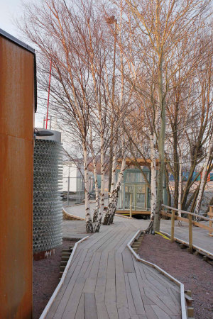 Industriebrache, Hafenviertel, G�teborg, Tempor�re Bauten, Recycling, Frihamnen-Pier, raumlaborberlin, Sauna, Flussschwimmbecken, ruamlaborberlin, raumlabor, 2015, Partizipation, G�te, Fluss, Flussufer, Anne Vonderstein, Bj�rn Ehrlmark, Hafenbecken,