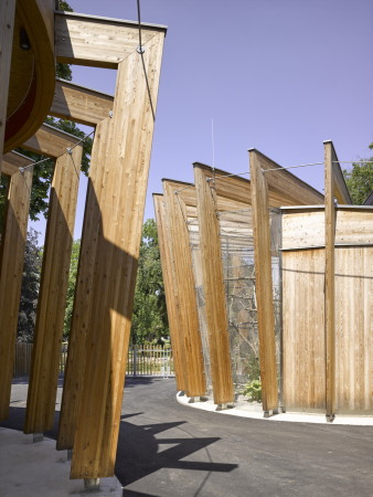 Roman Mensing, Streichelzoo, 2015, Fertigstellung, Holz, Zoo, animals, Tiere, Neubau, Holz, Hozbauweise, hringen, krensings, Landesgartenschau, 2015, 2016, Park, garten, garden, birds, Vgel,