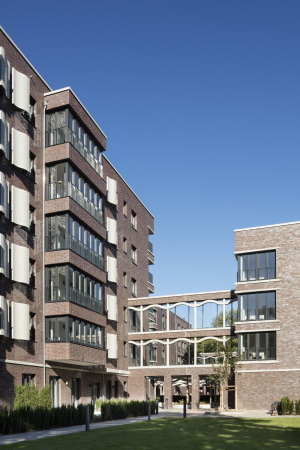 Tarpenbekstrae, Bethanienhfe Jamburg, 2015, Wohnungsbau, Wohnheim, Altenheim, Eppendorf, Pflegeheim, Stefan Niemller, Martinistrae, GHP Landschaftsarchitekten, Diakonissen-Stiftung, Germany, housing, nps tchoban voss, Neubau, Bacjstein, Brick, Ensemble, Kreuzgang,