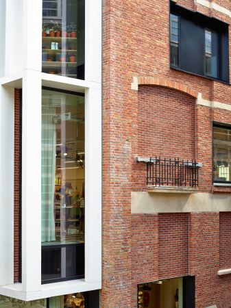 Anbau, annex, neogotisch, neo gothic, Gent, Ghent, Belgium, Abscis Architecten, mixed-use, Shopping, Apartments, city centre, historic, Stadtzentrum, Wohnen, Backstein, brick stone, concrete, Beton, zinc
