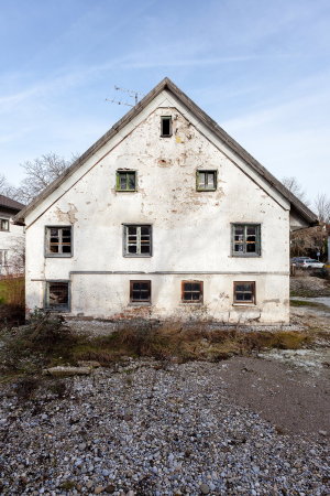 Stefan F. H�glmaier, Peter Haimerl, Umbau, Bauernhof, Beton, Holz, Ausbau, Umnutzung, Rennovierung, Sanierung, concrete, wood, Wohntrakt, housing, rennovation, Edward Beierle, Stadel, Stockerweg 11, Alt-Riem, Denkmalschutz, Stallung, Bauernhaus,