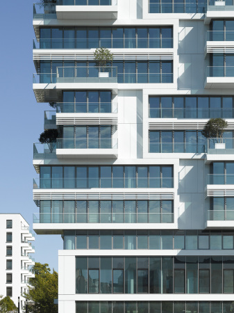 �ber Living Levels in Berlin