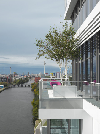 �ber Living Levels in Berlin