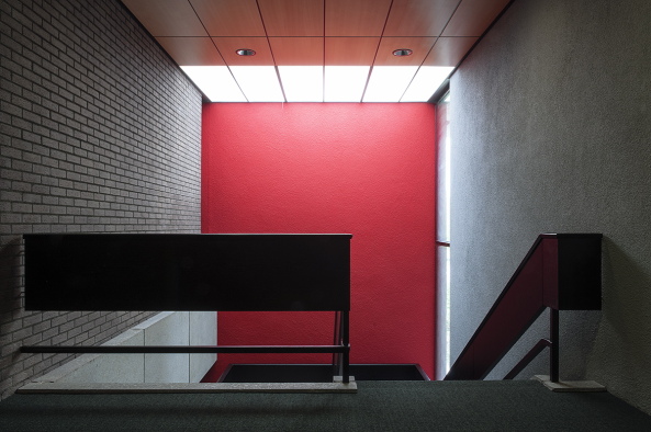 Den Bosch, Provinciehuis, Kaan Architecten, Update, Umbau, rennovation, B�rogeb�ude, Verwaltungsgeb�ude, Beton, Brutalismus, Brutalism, Hugh Maaskant, Sozialstaat, Noord-Brabant, Moderne, modernism, netherlands, Dutch, 2015, concrete, 1971, Rotterdam, Foyer, Bar, B�ros, offices, Hochhaus, Slab, tower, Kees Kaan