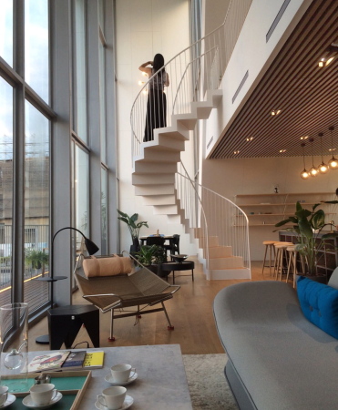 Musterhaus, Gebirge, KiBiSi, Bjarke Ingels Group, BIG; Kopenhagen, Taiwan, Hualien, Ebene, Schieferplatte, artificial Mountains, Glas, glass, Roof vegetation, natural circulation, shadow, Schatten,